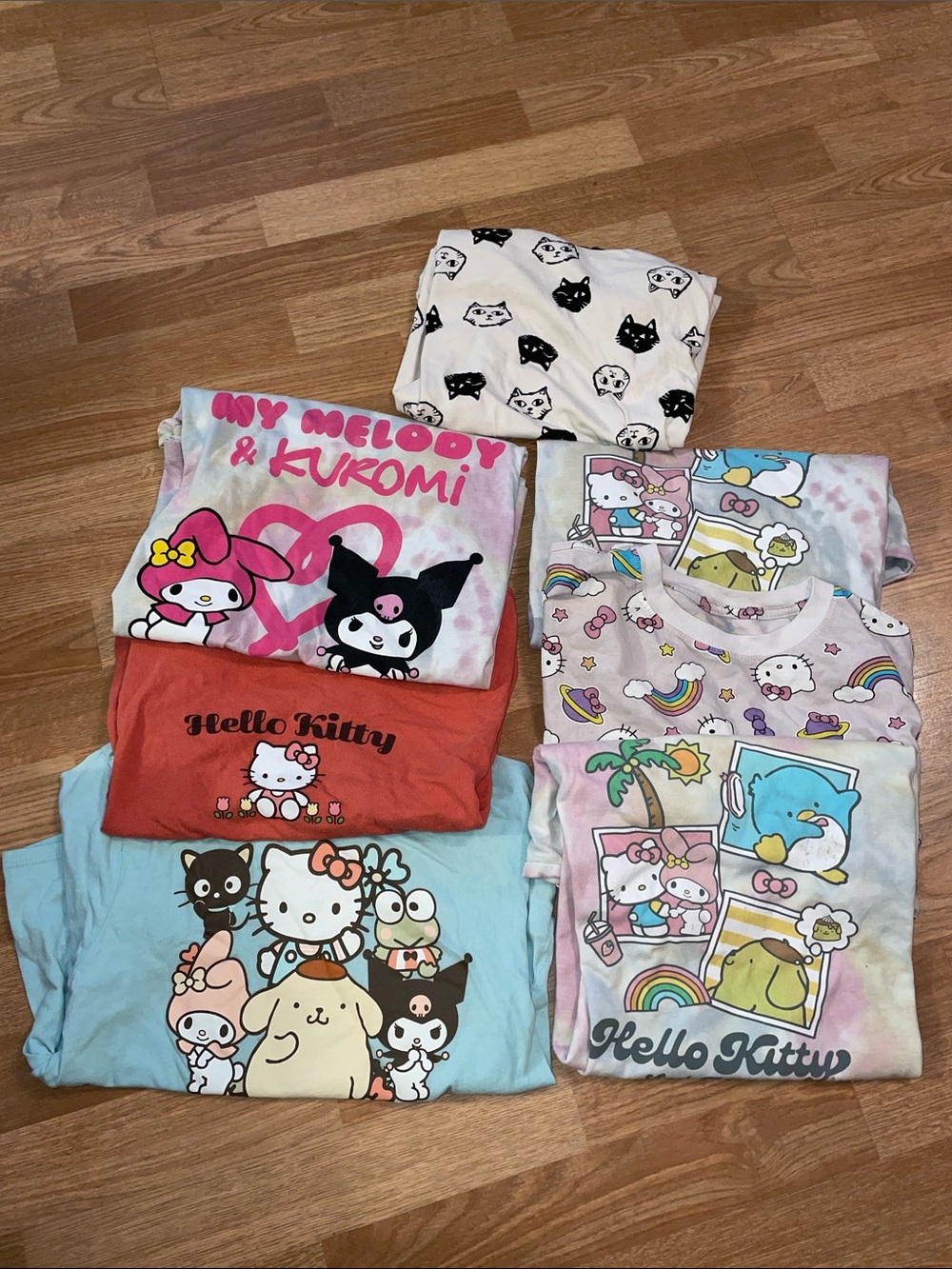 Sanrio Hello Kitty Kuromi Friends Graphic Tee Bundle Lot 7 Pieces Size S-14-16